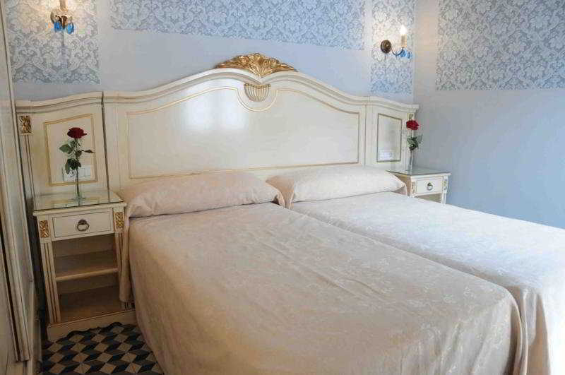 Casa De Las Mercedes Малага Стая снимка