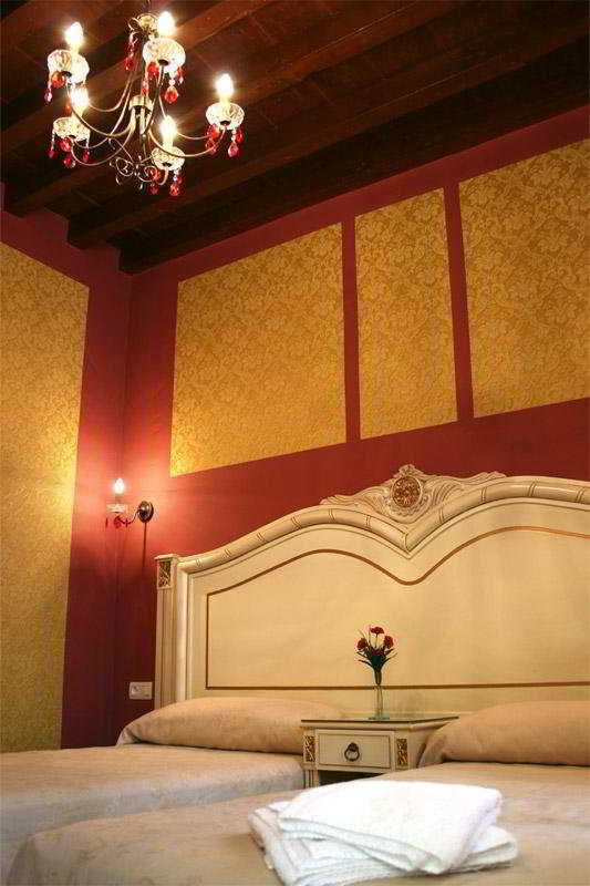 Casa De Las Mercedes Малага Стая снимка